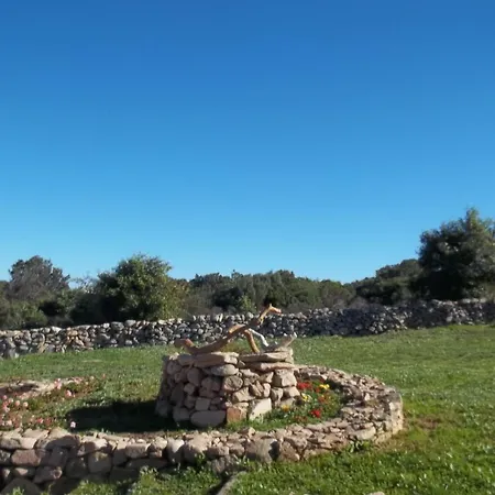 La Casa Del Poeta Aglientu