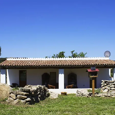La Casa Del Poeta Aglientu