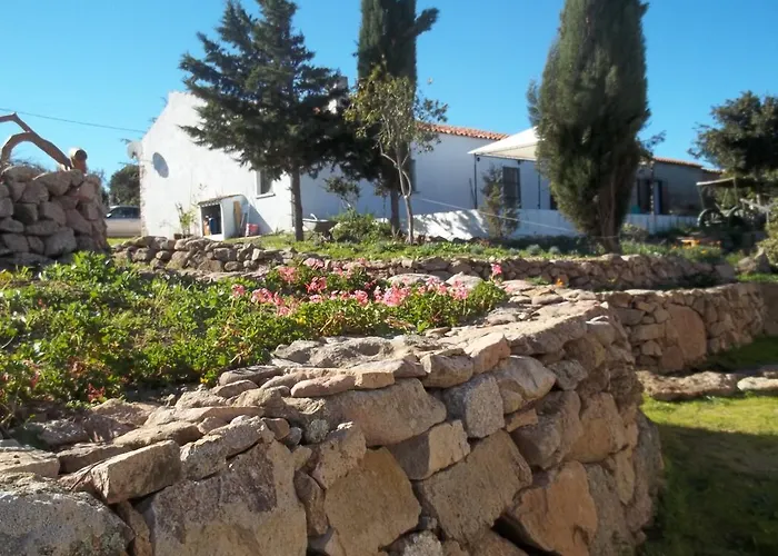 La Casa Del Poeta Aglientu