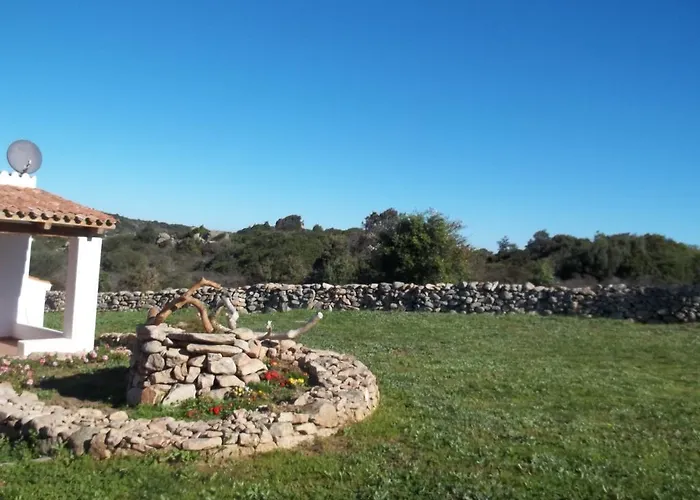 La Casa Del Poeta Aglientu