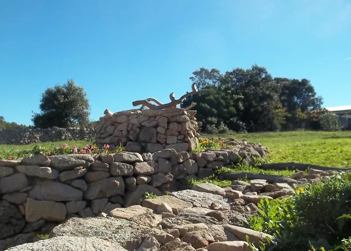 La Casa Del Poeta Aglientu