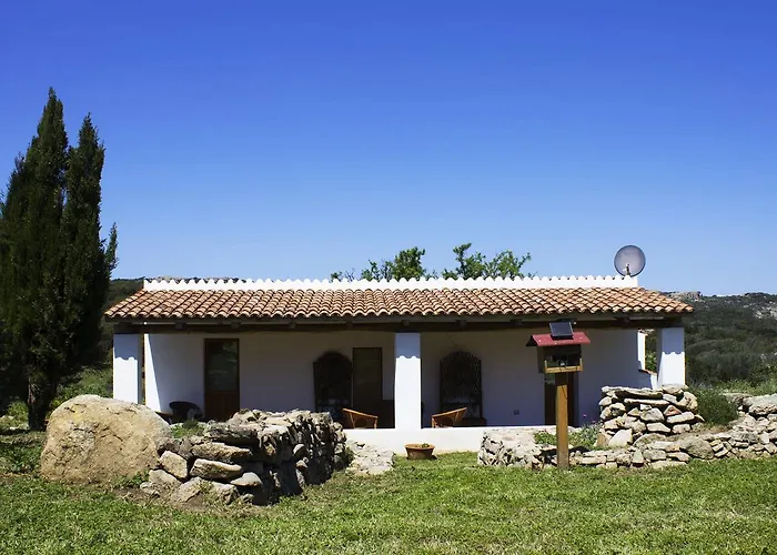 La Casa Del Poeta Aglientu