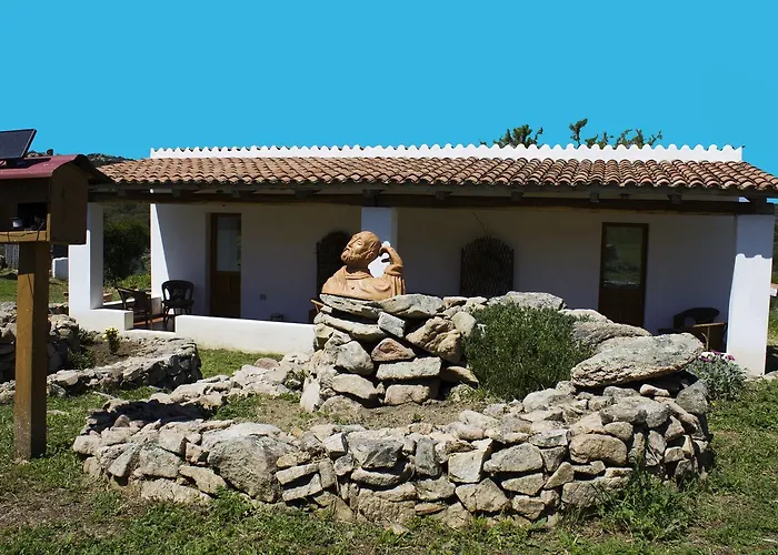 La Casa Del Poeta Konukevi Aglientu