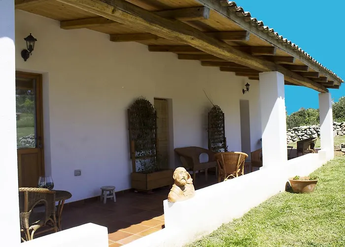 La Casa Del Poeta 3* Aglientu