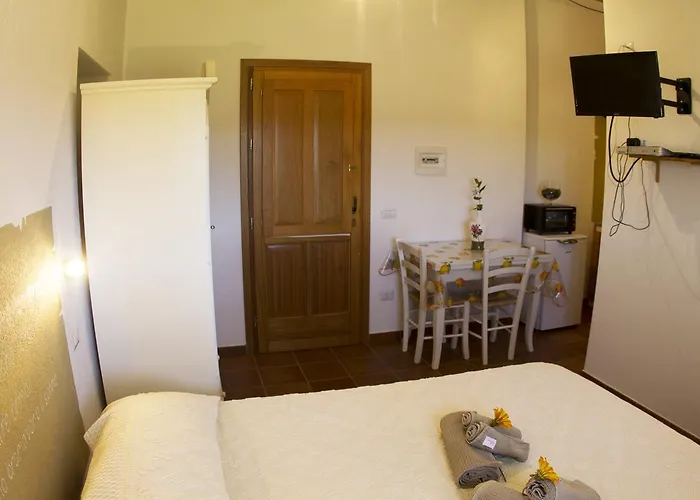 La Casa Del Poeta 3* Aglientu