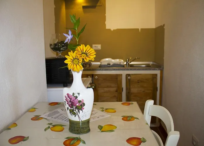 La Casa Del Poeta Aglientu